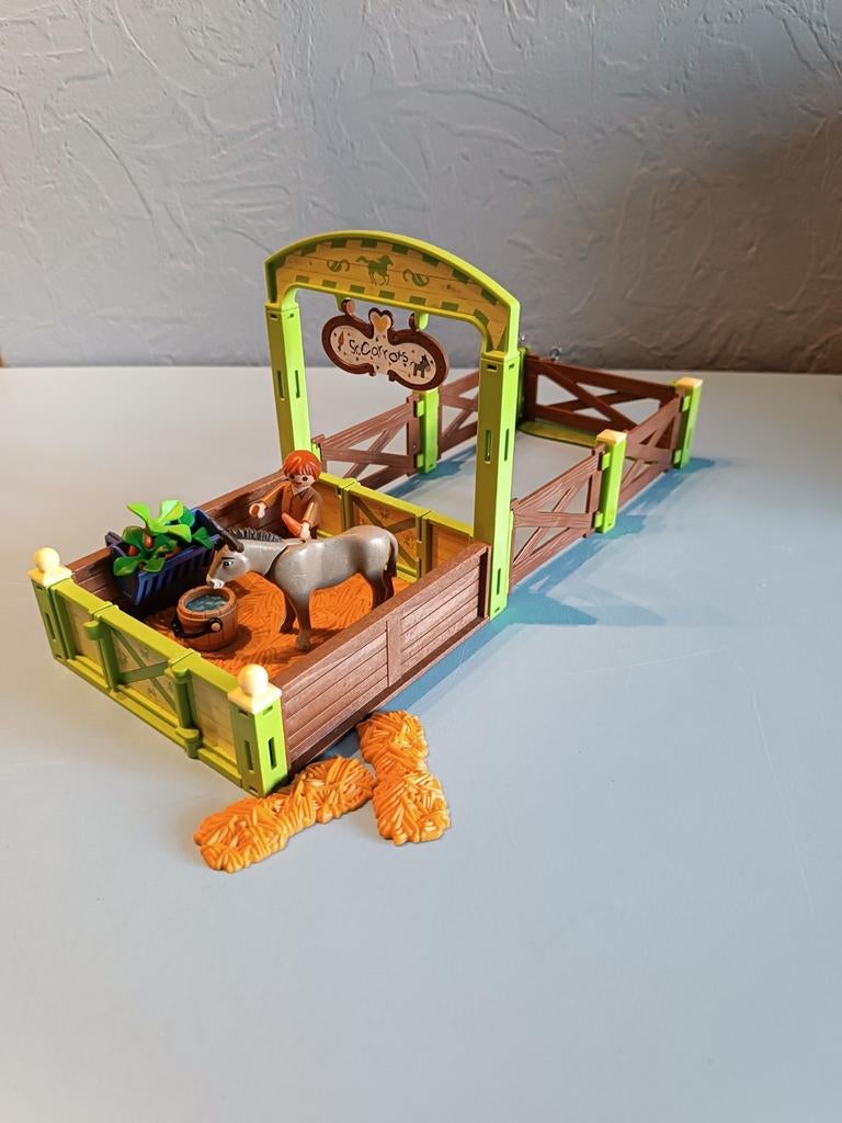 Spirit paardenbox, Kinderen en Baby's, Ophalen of Verzenden, Zo goed als nieuw, Complete set