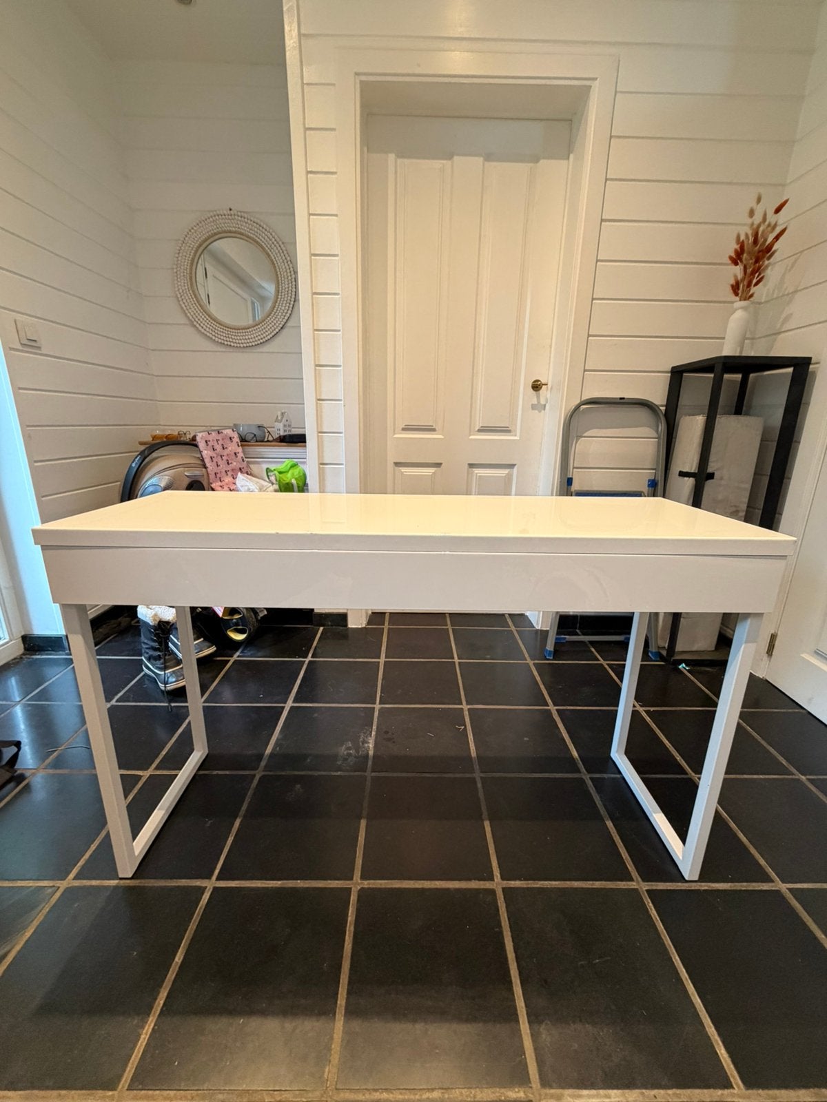 Bureau IKEA BESTÅ BURS blanc brillant, 120  40 cm,2 tiroirs, Enlèvement, Comme neuf, IKEA, Blanc