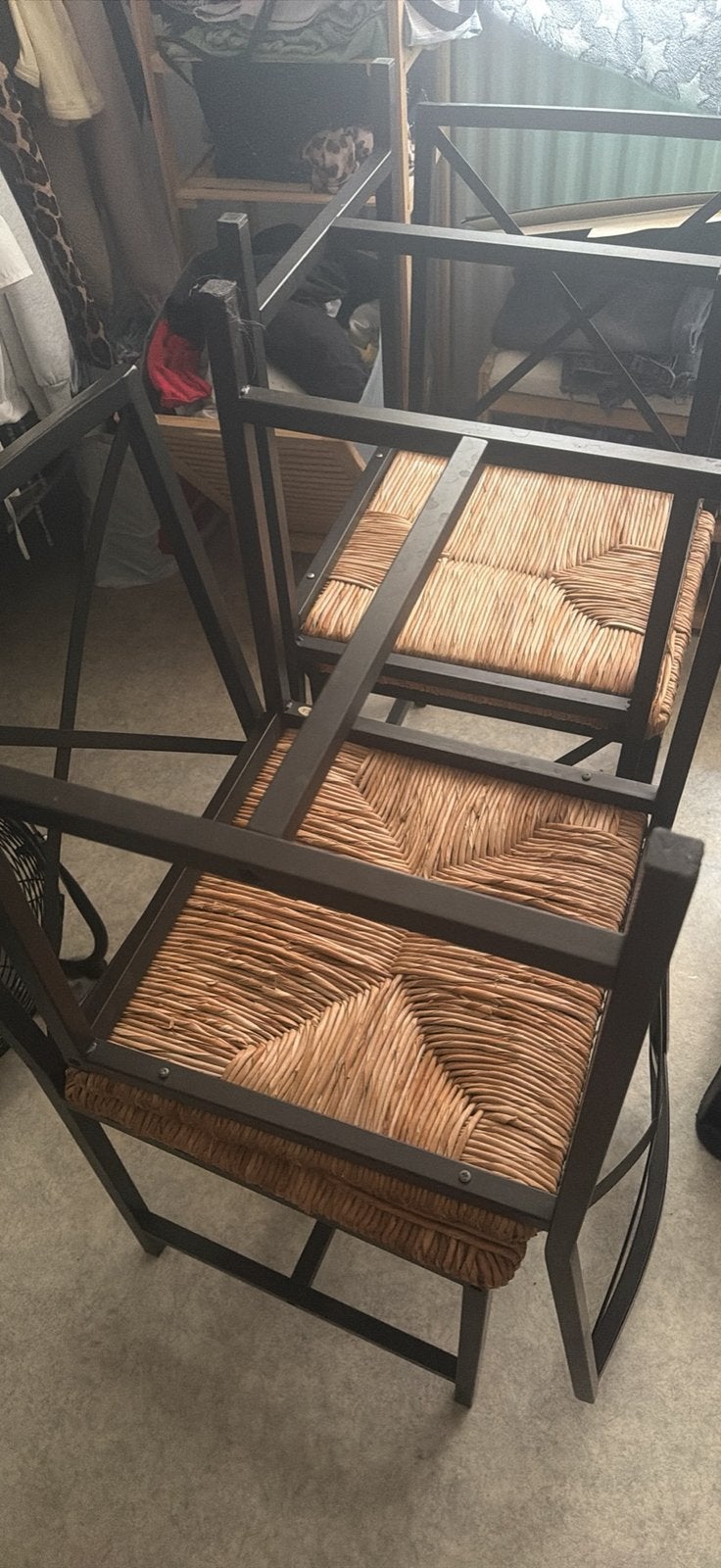 Quatre. Chaises en fer, très solide., Enlèvement, Utilisé
