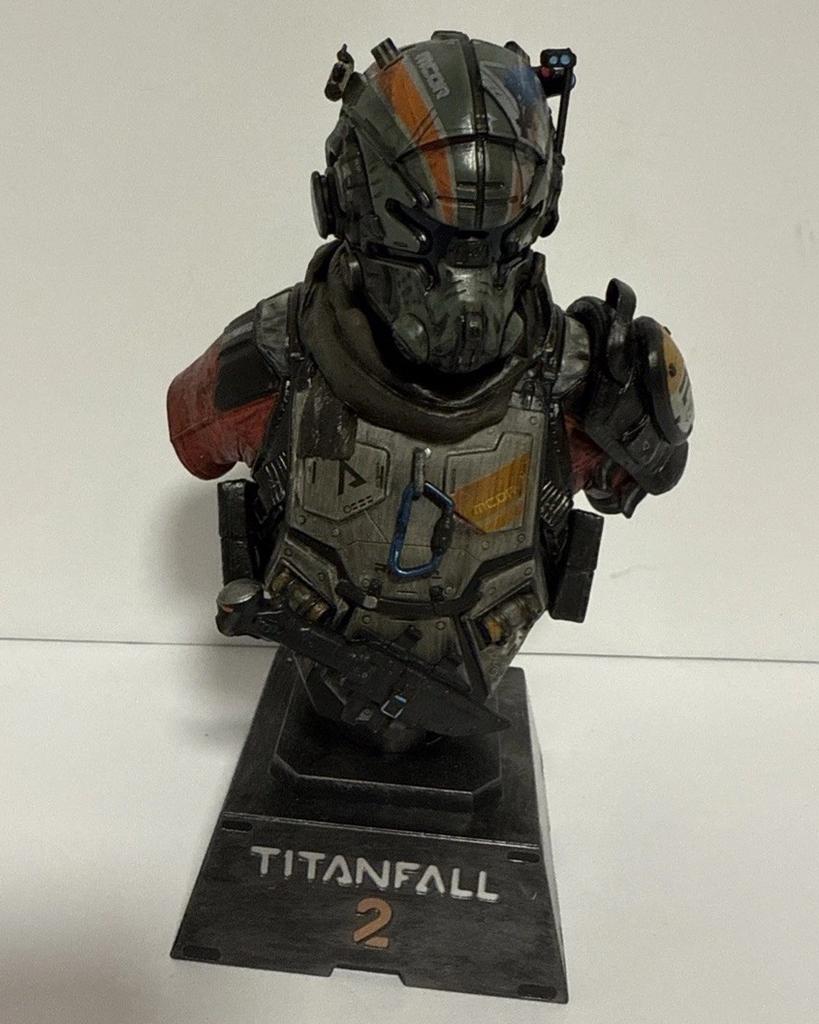 Titanfall 2 Jack cooper lightup bust, Ophalen, Zo goed als nieuw