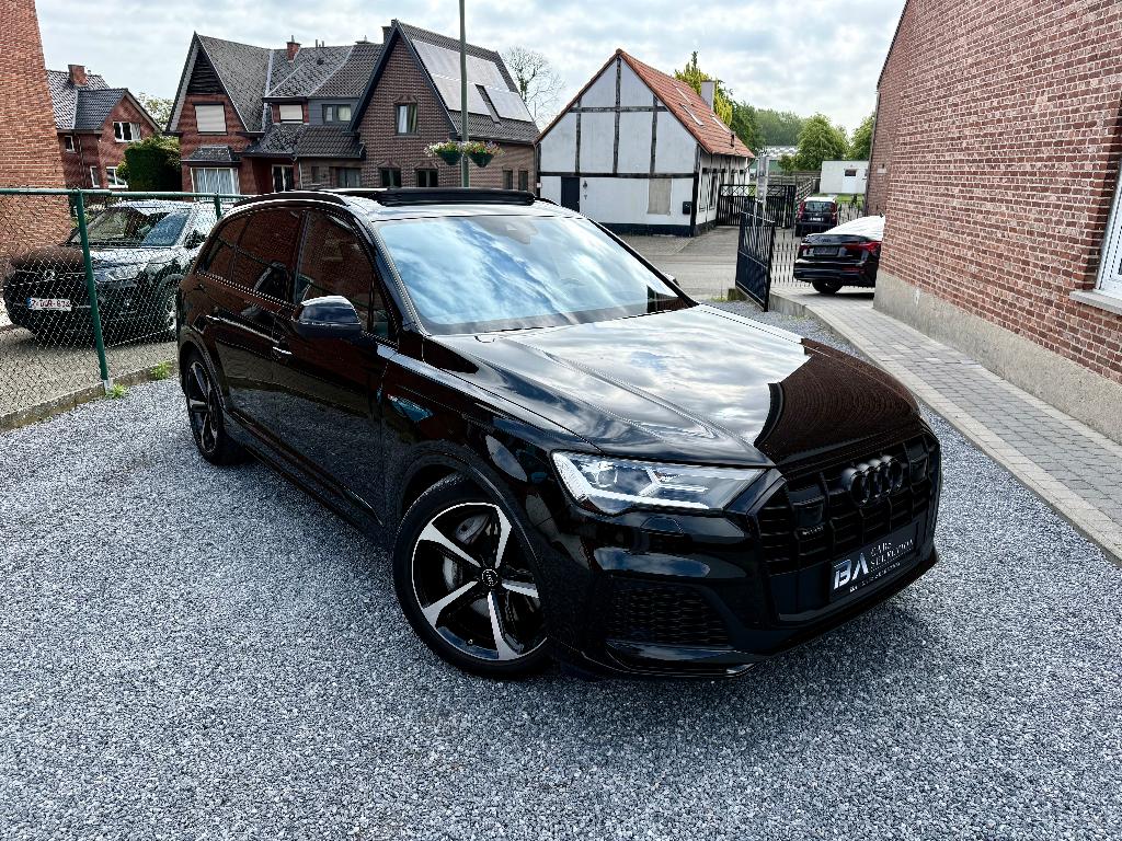Audi Q7 PHEV 55 TFSi e Quattro 3x S line | Massage | Full !!, Auto's, Automaat, 2460 kg, Zwart, Leder