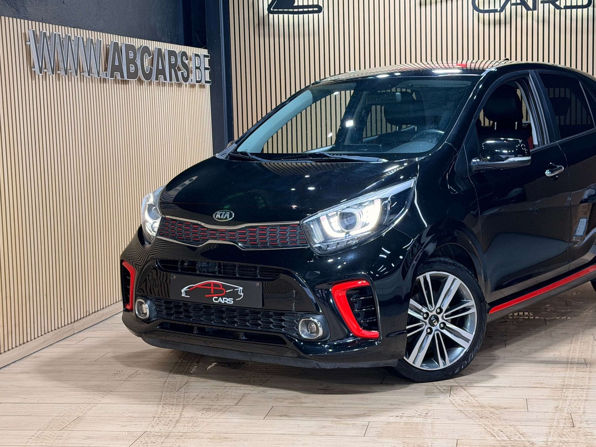 Kia Picanto 1.2i GT Line * GARANTIE 12 MOIS * (bj 2019), Auto's, Gebruikt, Zwart, Bedrijf, 5 deurs