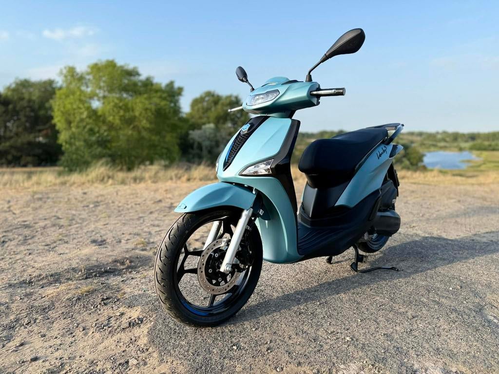 Te koop Piaggio Liberty 50 b klasse, Fietsen en Brommers, Ophalen, Zo goed als nieuw, Piaggio