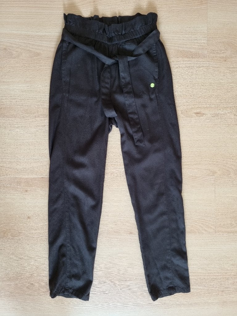 Zwarte broek - maat 146, Kinderen en Baby's, Kinderkleding | Maat 146, Broek, Gebruikt, Meisje, Ophalen of Verzenden