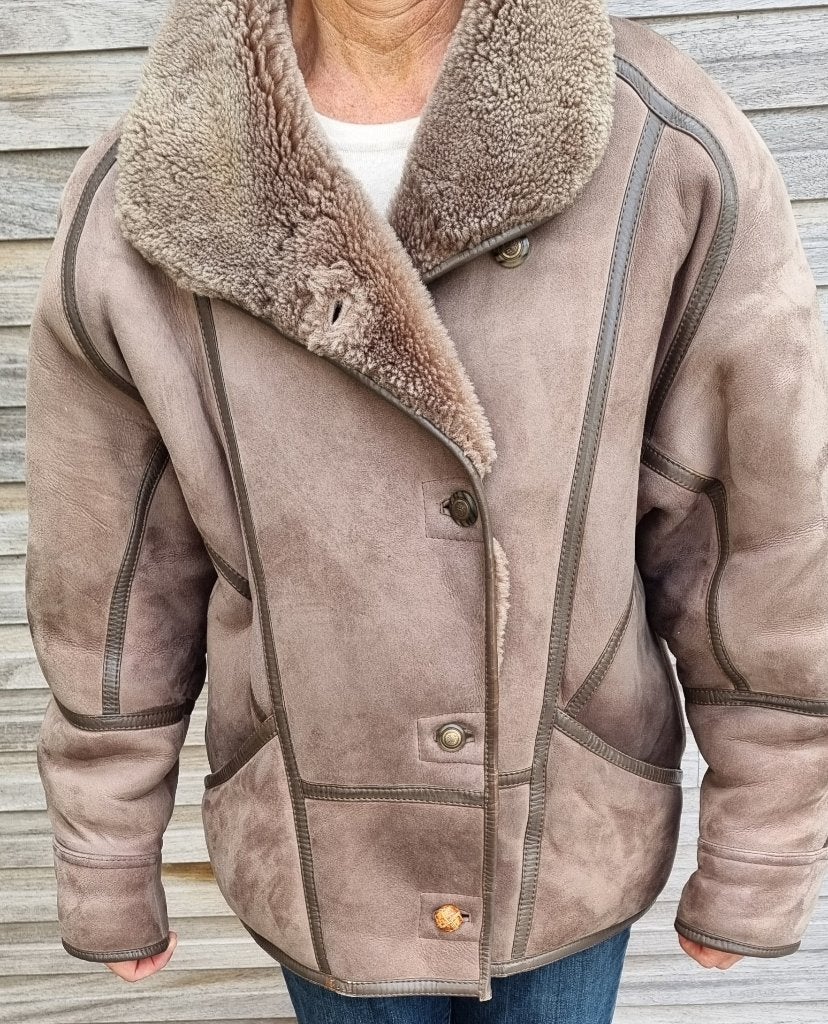 Jas omgekeerd schaap, Beige, Ophalen of Verzenden, Gedragen, ANDERE