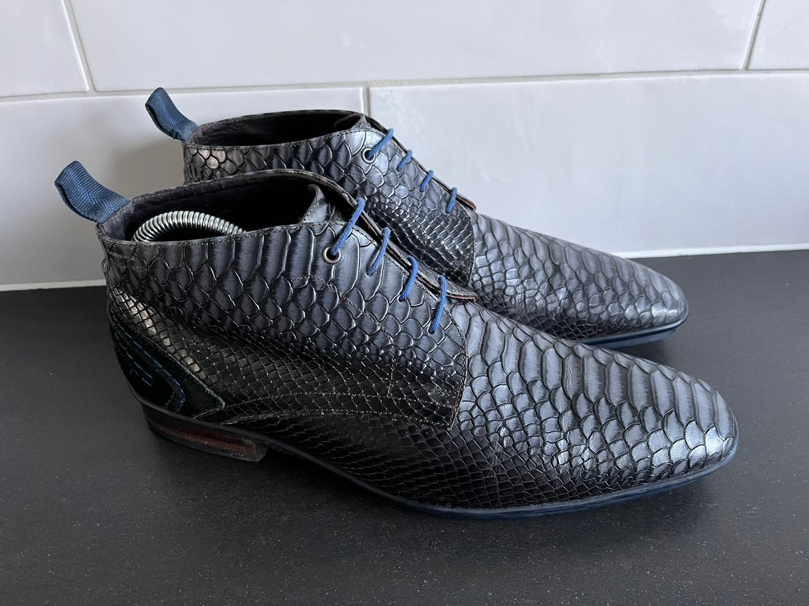 Floris van Bommel herenschoenen maat 10 / 44 H, Vêtements | Hommes, Enlèvement ou Envoi, Chaussures à lacets, Comme neuf, Noir