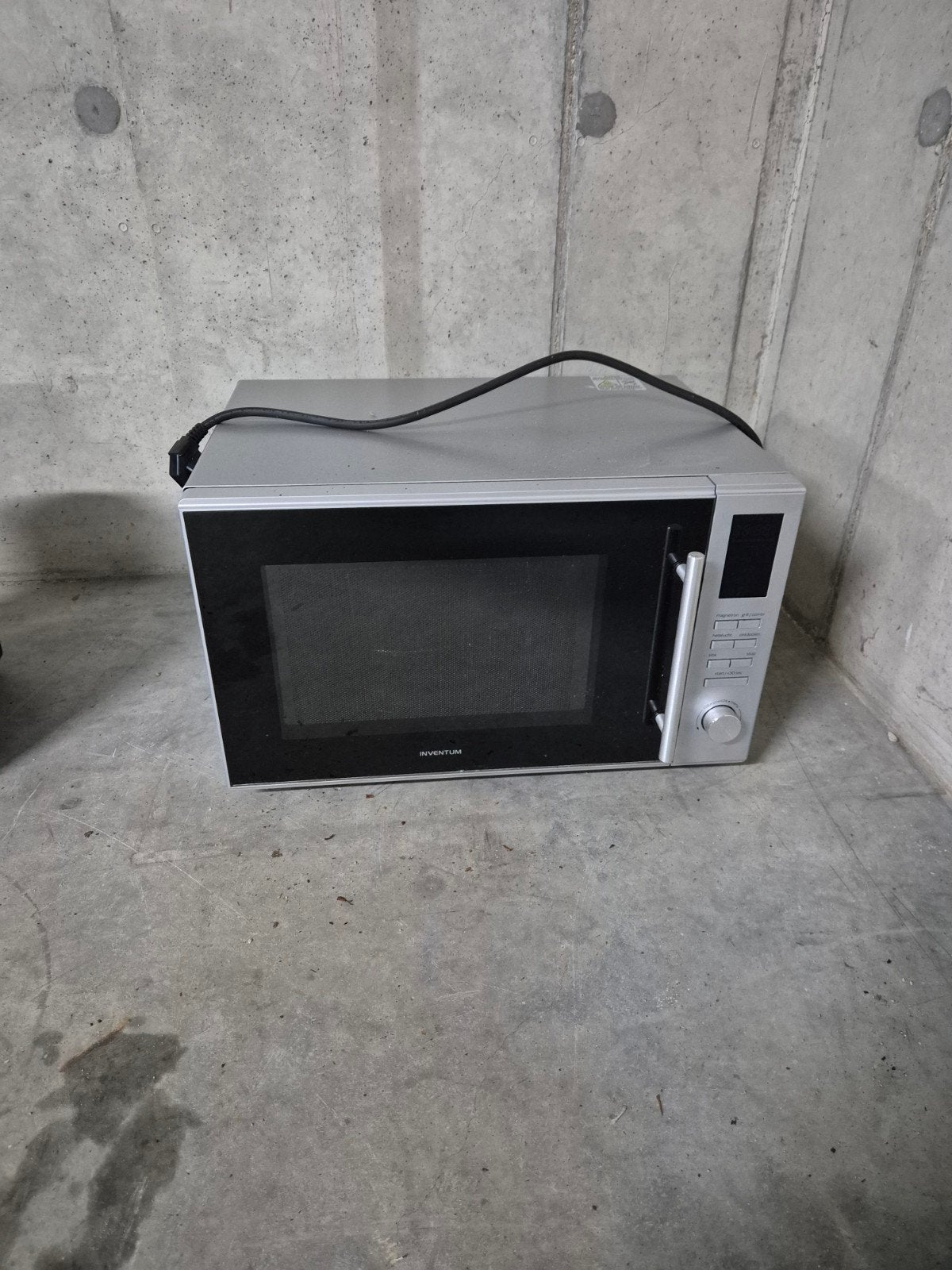 Inventum MN305C – Zilveren Combi-microgolfoven – Goede staat, Elektronische apparatuur, Microgolfovens, Ophalen, Zo goed als nieuw