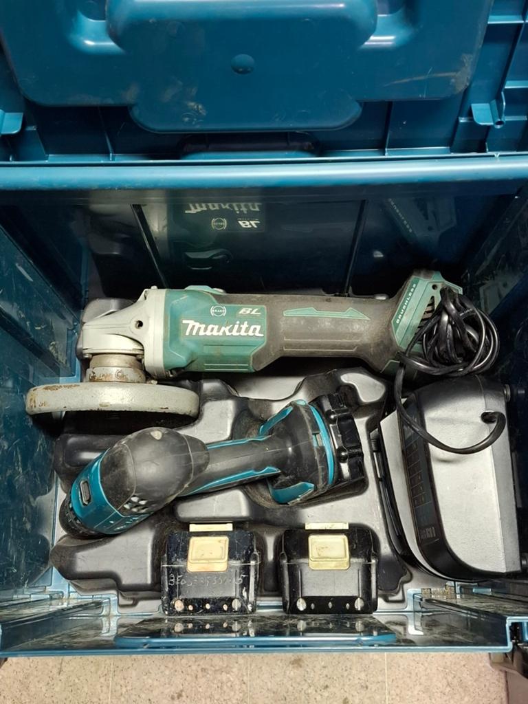 Makita slijpmachine en schroefmachine, Doe-het-zelf en Bouw, Ophalen