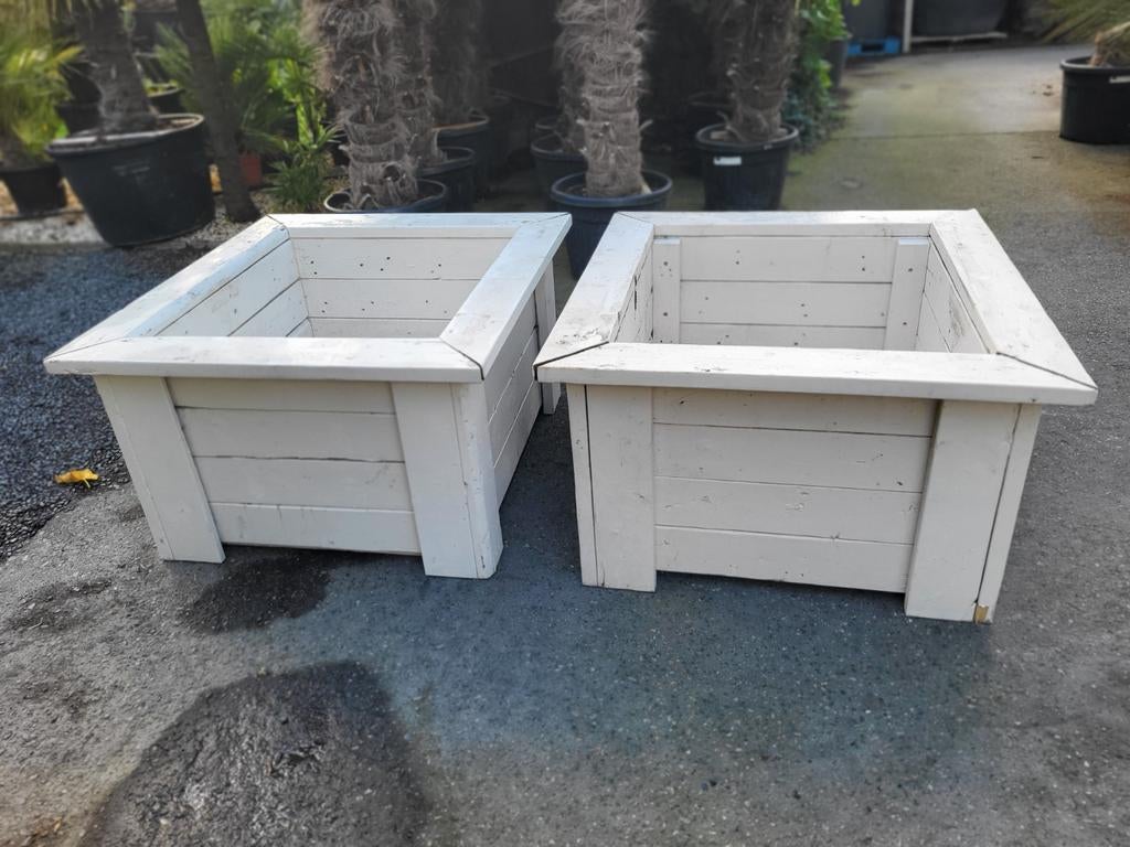 Houten bloembakken, Ophalen