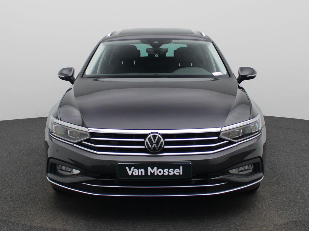 Volkswagen Passat Variant 2.0 TDI SCR 110kW DSG7 Elegance, Autos, Argent ou Gris, Entreprise, 2000 kg, 5 portes