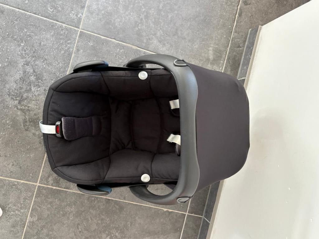 Maxi Cosi Pebble Pro (zwart), Kinderen en Baby's, Autostoeltjes, Gebruikt, Maxi-Cosi, 0 t/m 13 kg, Isofix, Zijbescherming, Ophalen