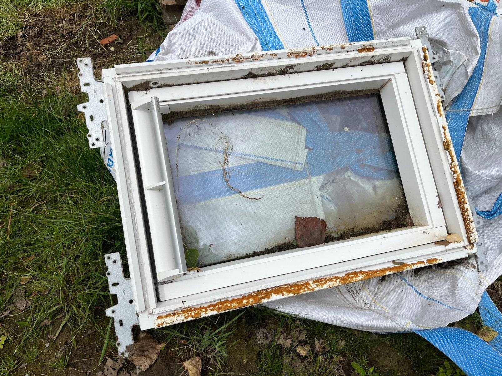 Velux dakraam wit, Doe-het-zelf en Bouw, Glas en Ramen, Ophalen, Gebruikt, Dakraam