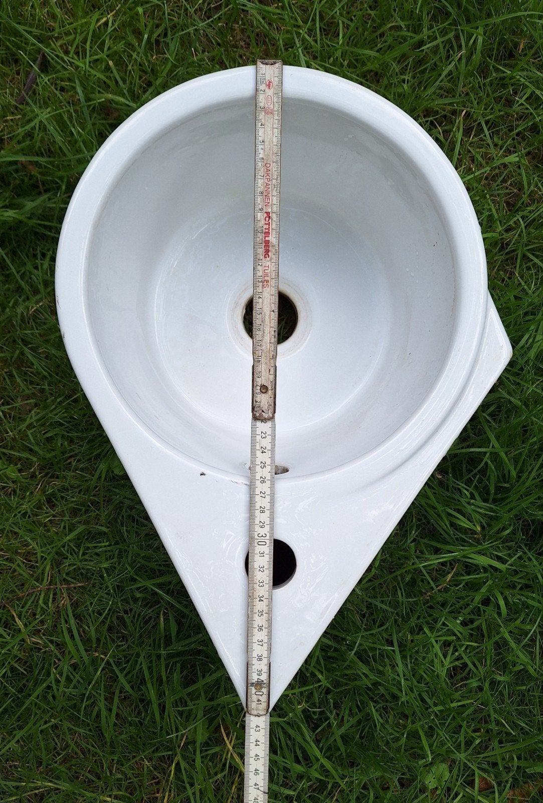 Lavabo pour les mains, Enlèvement