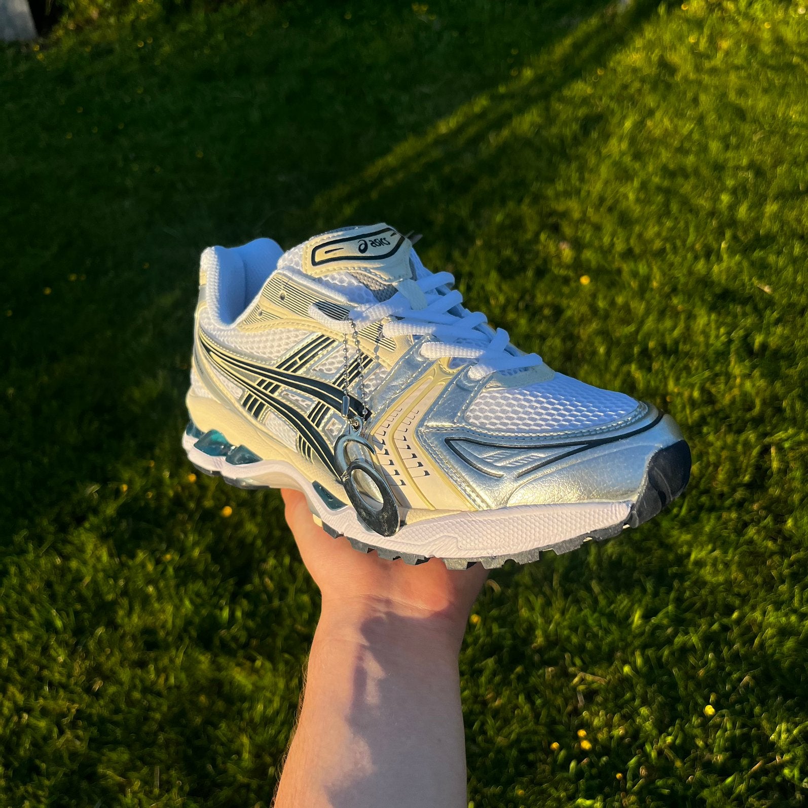 Asic Gel kayano 14 maat 42, Wit, Nieuw, Ophalen of Verzenden, Sneakers