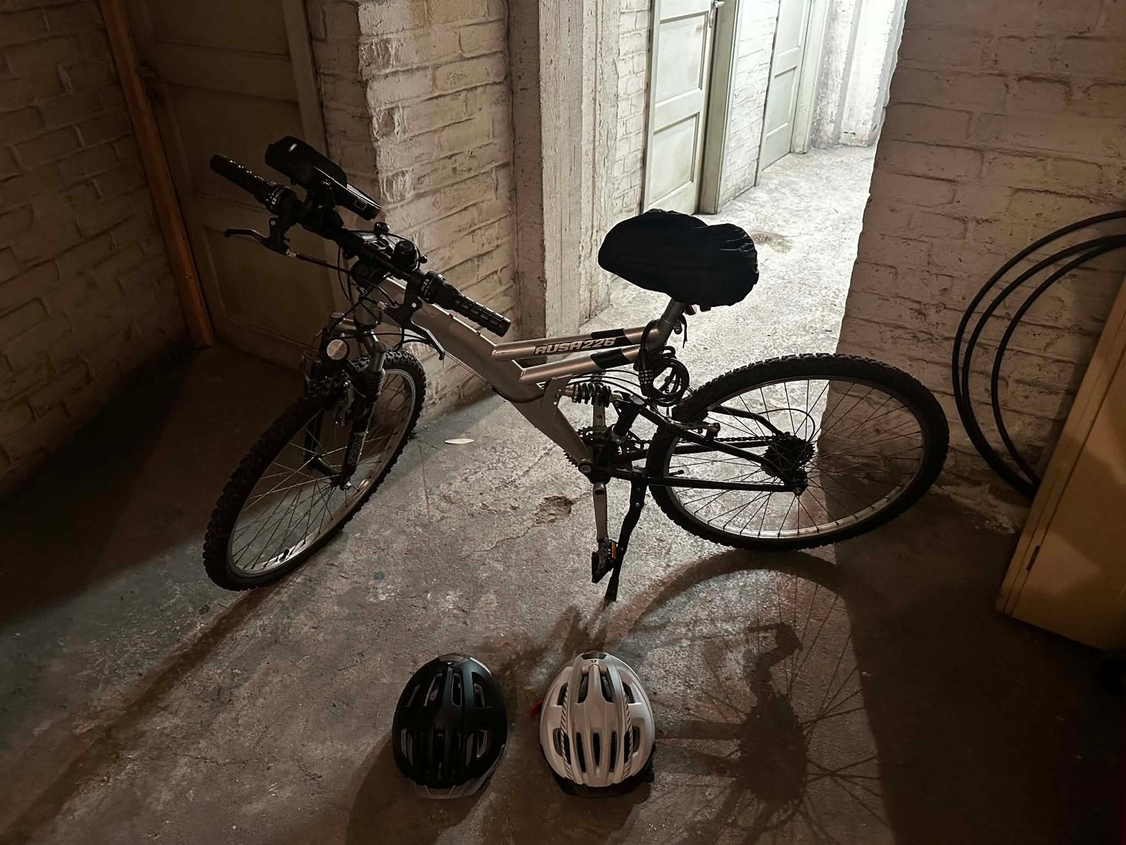 Volledig geveerde Rush 226 MTB – Compleet uitgerust, Fietsen en Brommers, Gebruikt, 45 tot 49 cm, Ophalen, Overige merken