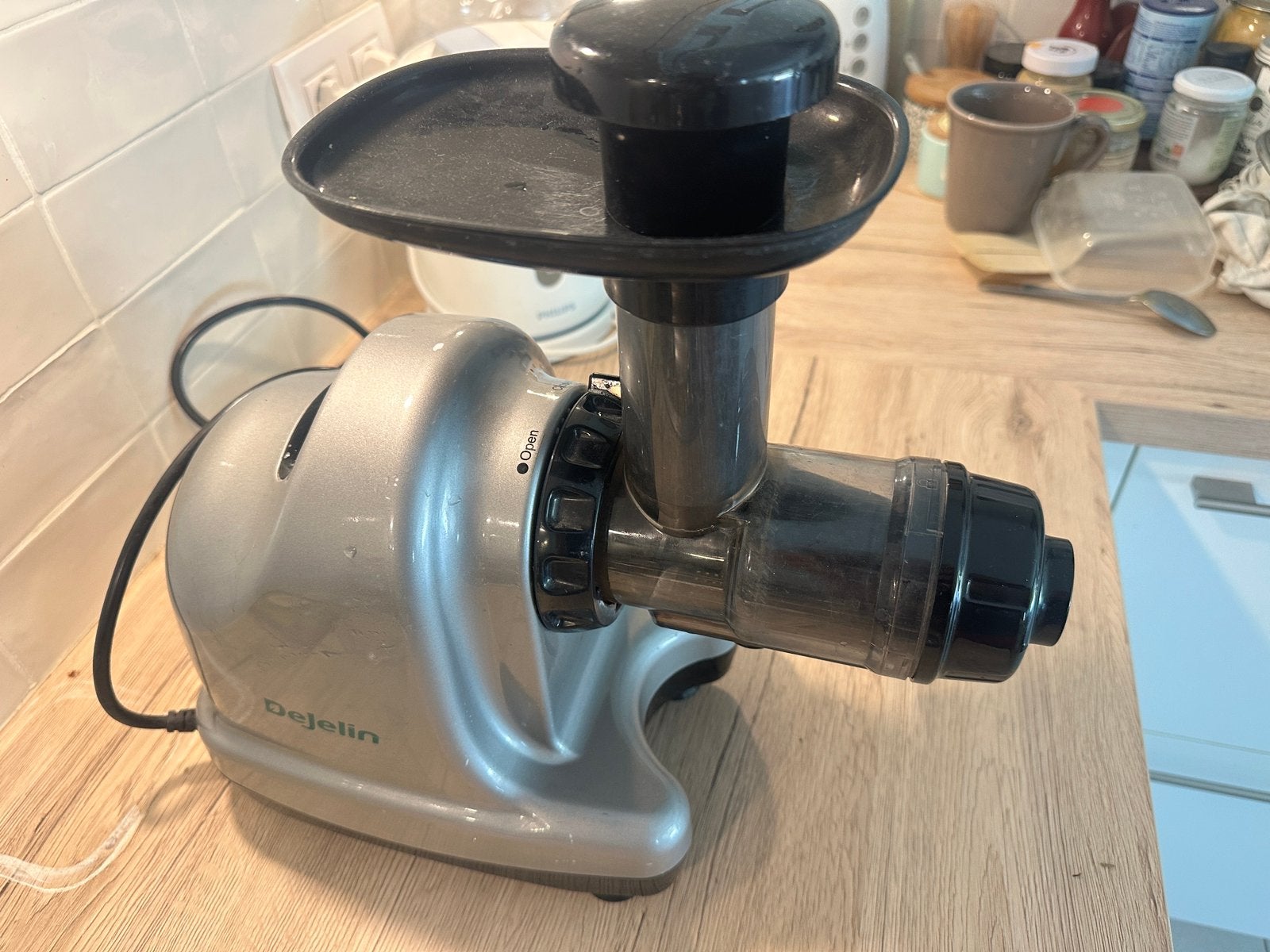 Extracteur de jus Dejelin SLJH115 220 W Gris, Enlèvement, Utilisé, Électrique, Presse-agrumes lent