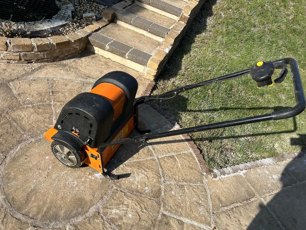 Vertikuteerder, Jardin & Terrasse, Outils à main, Enlèvement, Comme neuf, Eliet