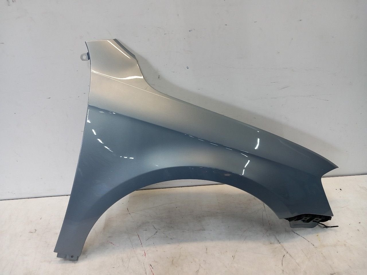 Spatbord rechts voor Volkswagen Passat, Auto-onderdelen, Onderdelen@venauto.nl, Van der Ven Autorecycling B.V., Gebruikt, Ettenseweg 76, 4706 PB Roosendaal, The Netherlands