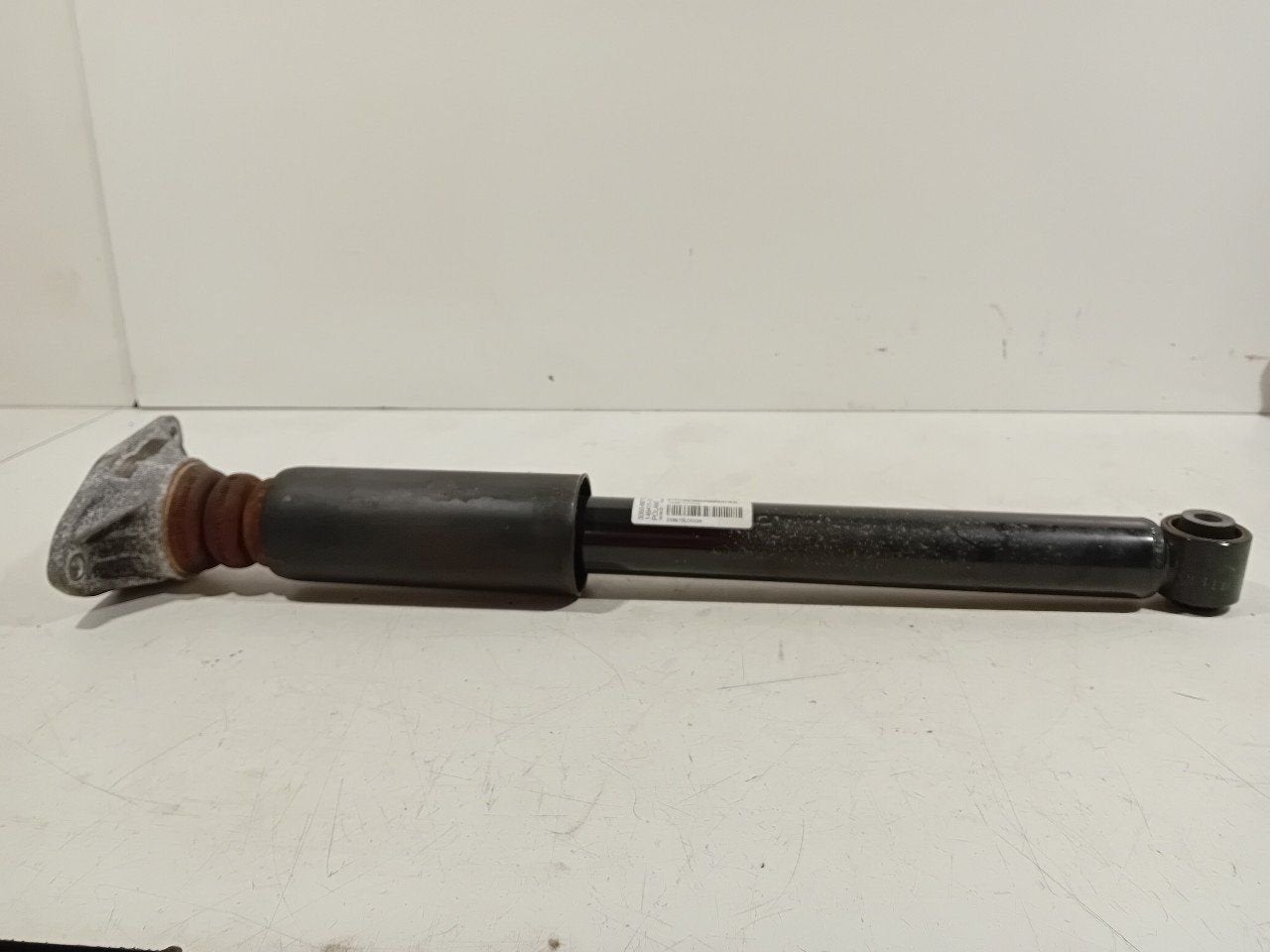 Schokbreker links achter BMW 2 serie, Onderdelen@venauto.nl, Van der Ven Autorecycling B.V., Gebruikt, Ettenseweg 76, 4706 PB Roosendaal, The Netherlands