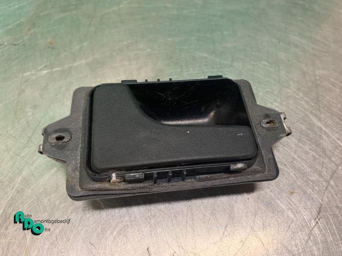 Portiergreep 4Deurs links-voor van een BMW 3-Serie (3-Serie, Gebruikt, -, -, Ophalen of Verzenden
