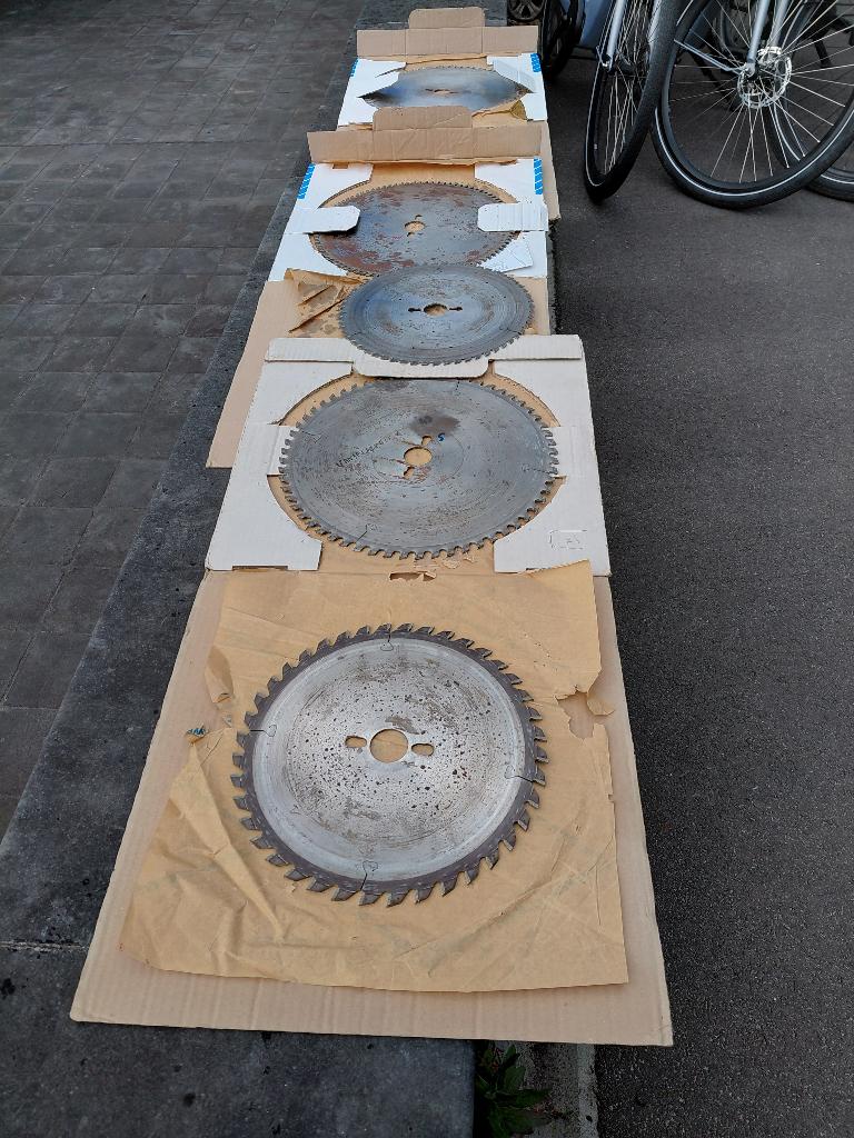 Zaagbladen, Ophalen, Gebruikt