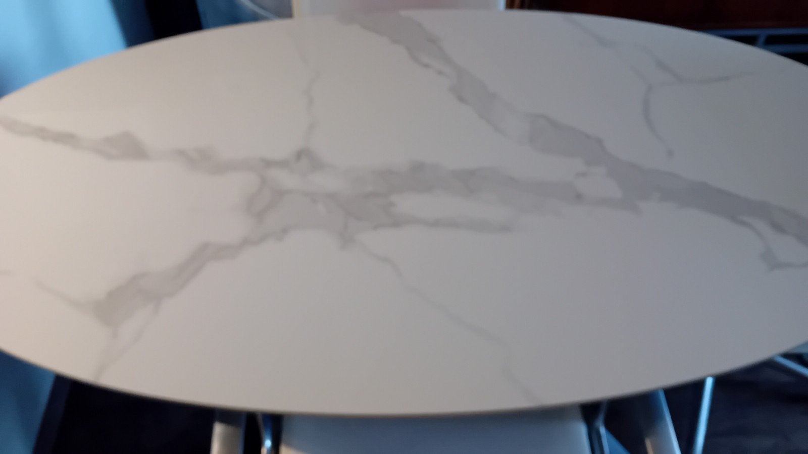 Ovale eettafel + Vitra stoelen, Ophalen