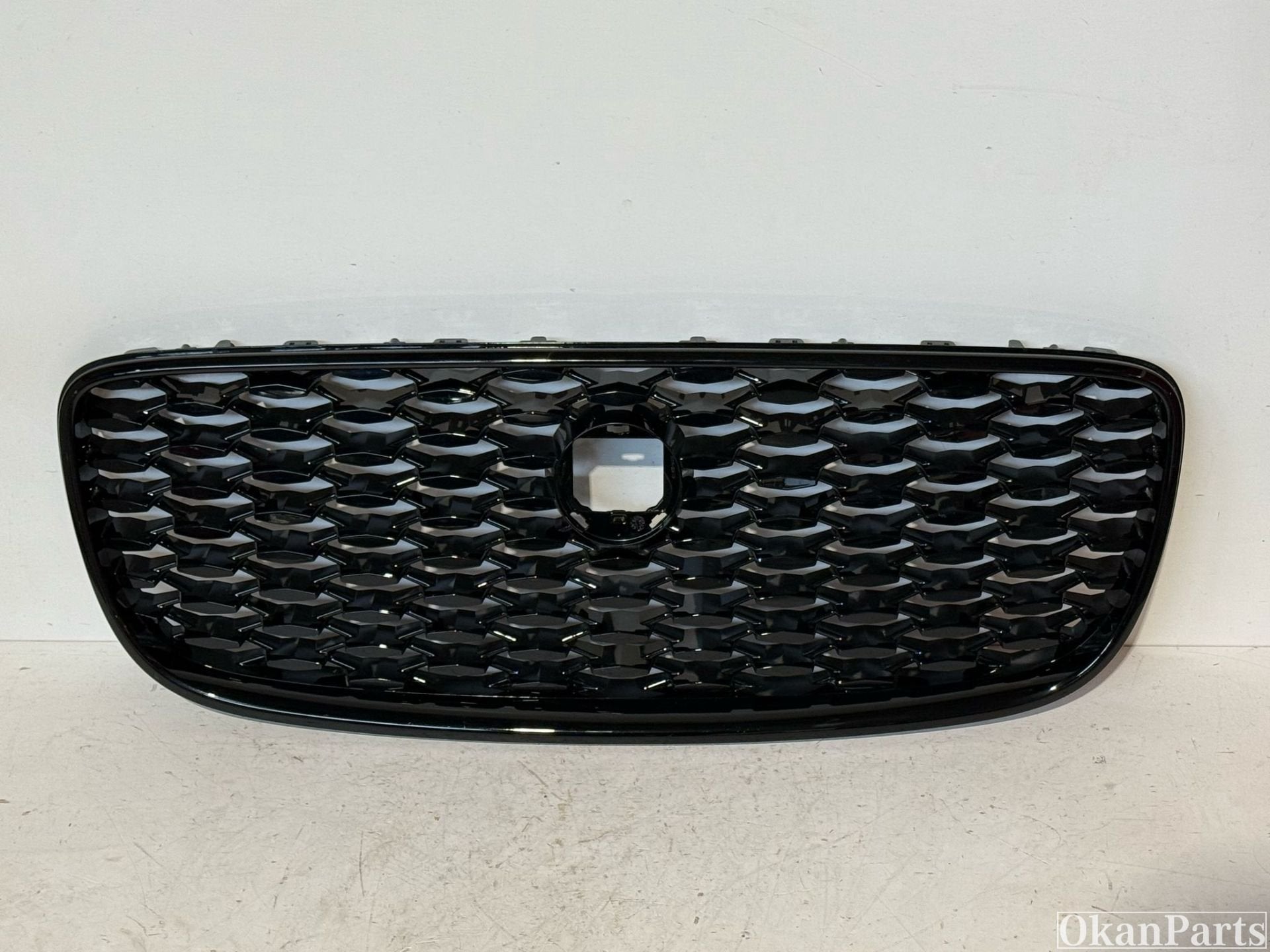 Jaguar F-Pace Grille MK83-8A100-AA, Gebruikt, Voor