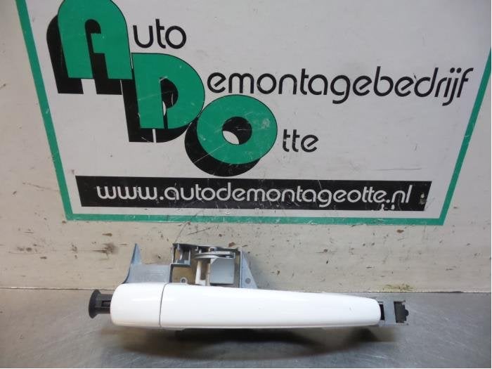 Poignée portière 4portes arrière droite d'un Citroen C3 (, Autos : Pièces & Accessoires, Carrosserie & Tôlerie, Citroën, Utilisé