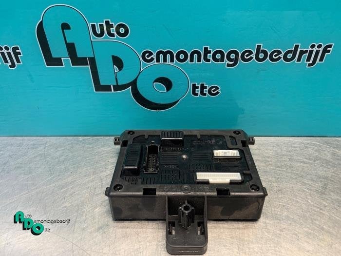 Zekeringkast van een Renault Clio (Clio 3 06-), Auto-onderdelen, Gebruikt, -, Renault, -
