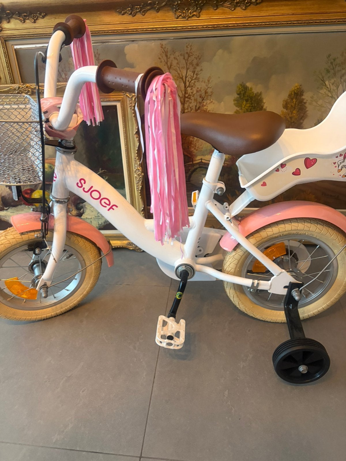 Nieuwe meisjes fiets 12,5 inch, Fietsen en Brommers, Ophalen, Zo goed als nieuw, Zijwieltjes