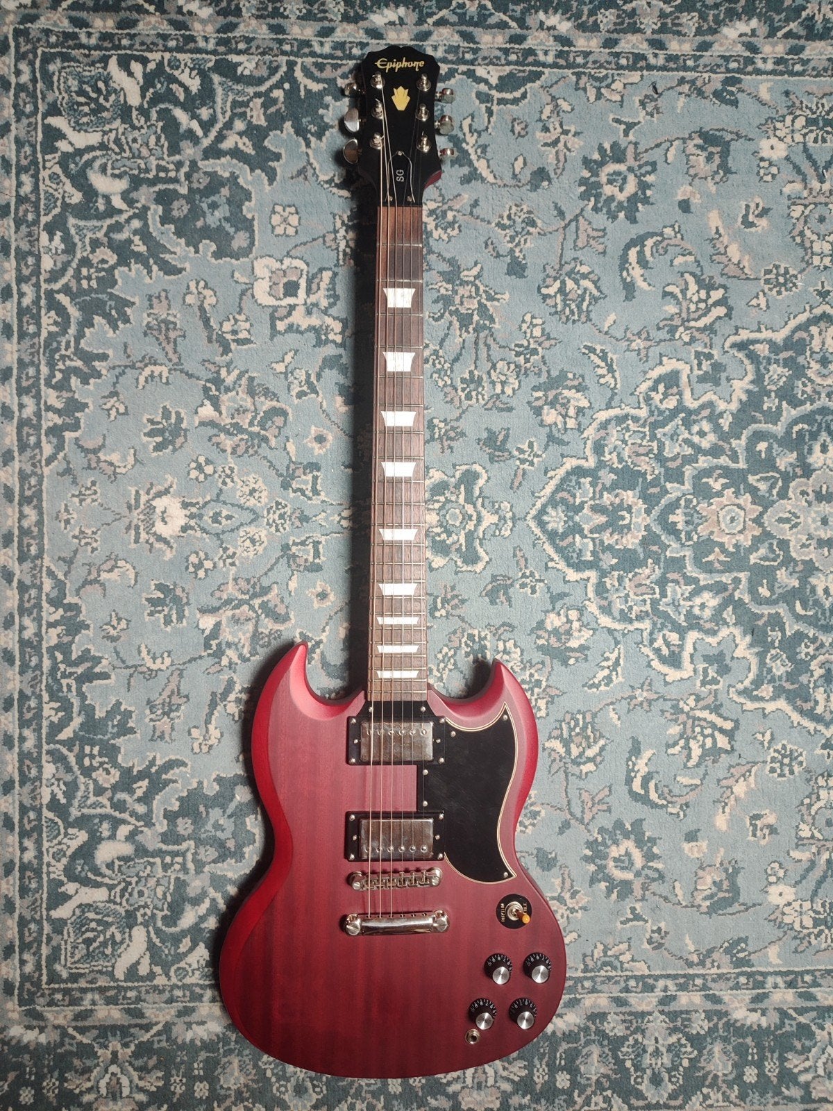 Epiphone SG G-400 Faded Worn Cherry, Muziek en Instrumenten, Snaarinstrumenten | Gitaren | Elektrisch, Epiphone