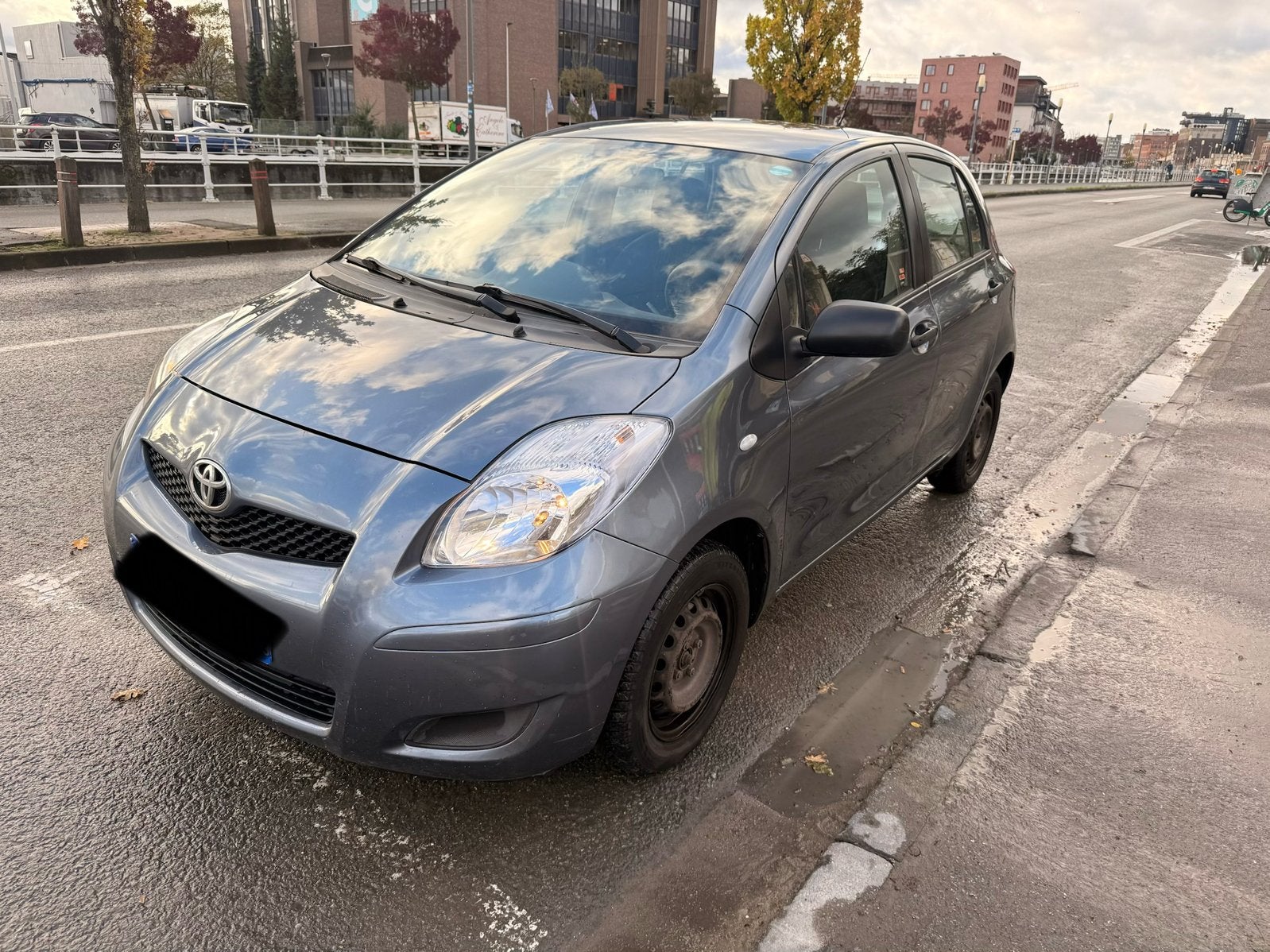 Toyota Yaris 2009 Essence, Achat, Yaris, Essence, https://public.car-pass.be/vhr/3eaea6e4-e0fd-4586-8