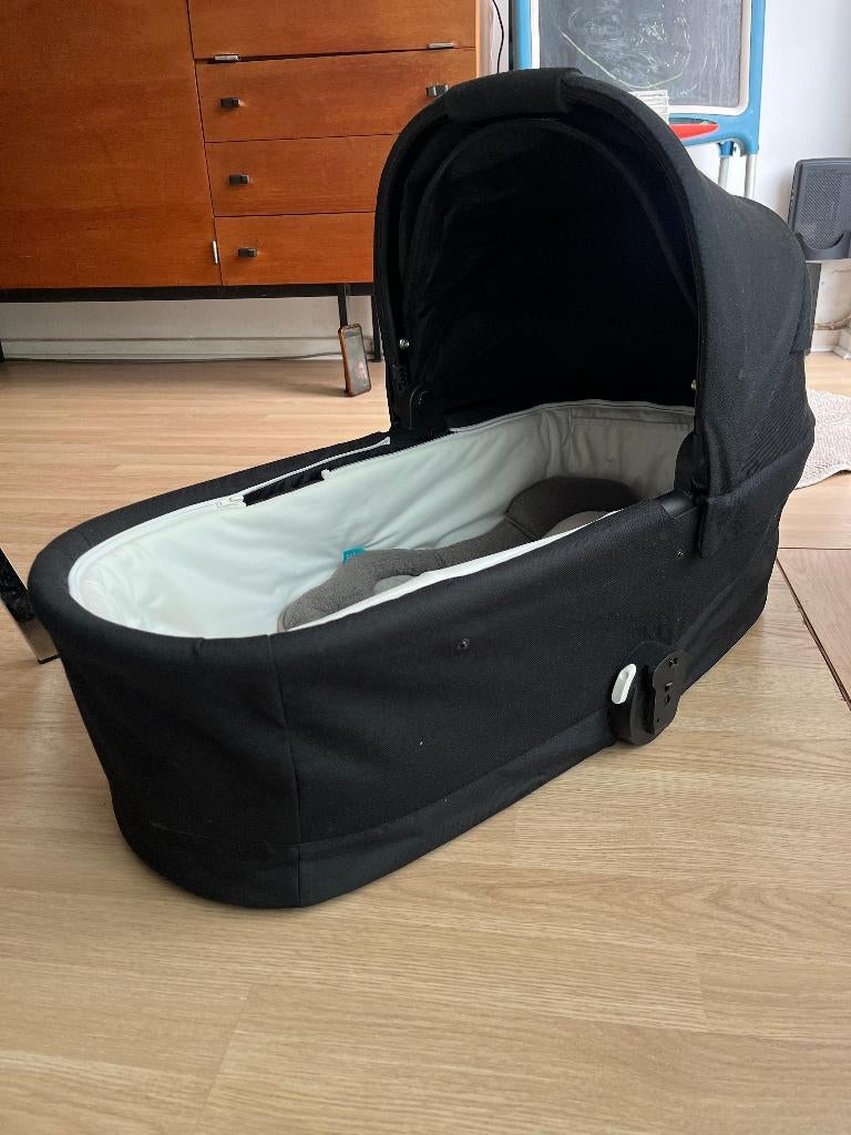 3 in 1 Nacelle, poussette, siege auto Cybex silver, Enfants & Bébés, Poussettes & Combinaisons, Autres marques, Avec siège auto