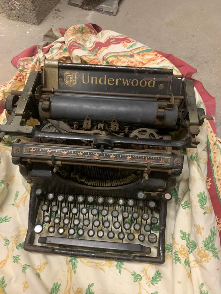 Machine a ecrire Underwood, Enlèvement