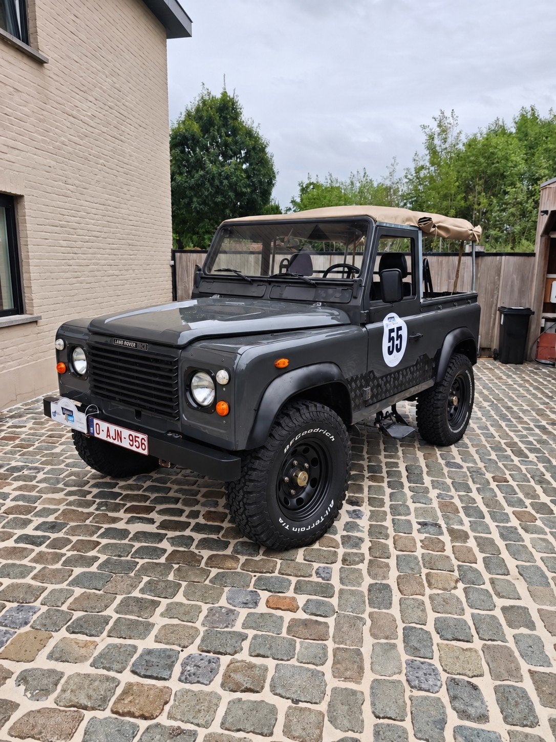 Land Rover 90 2.5 Diesel Soft Top –OLDTIMER– Belgische, 2500 cc, Zwart, 4 cilinders, Cabriolet