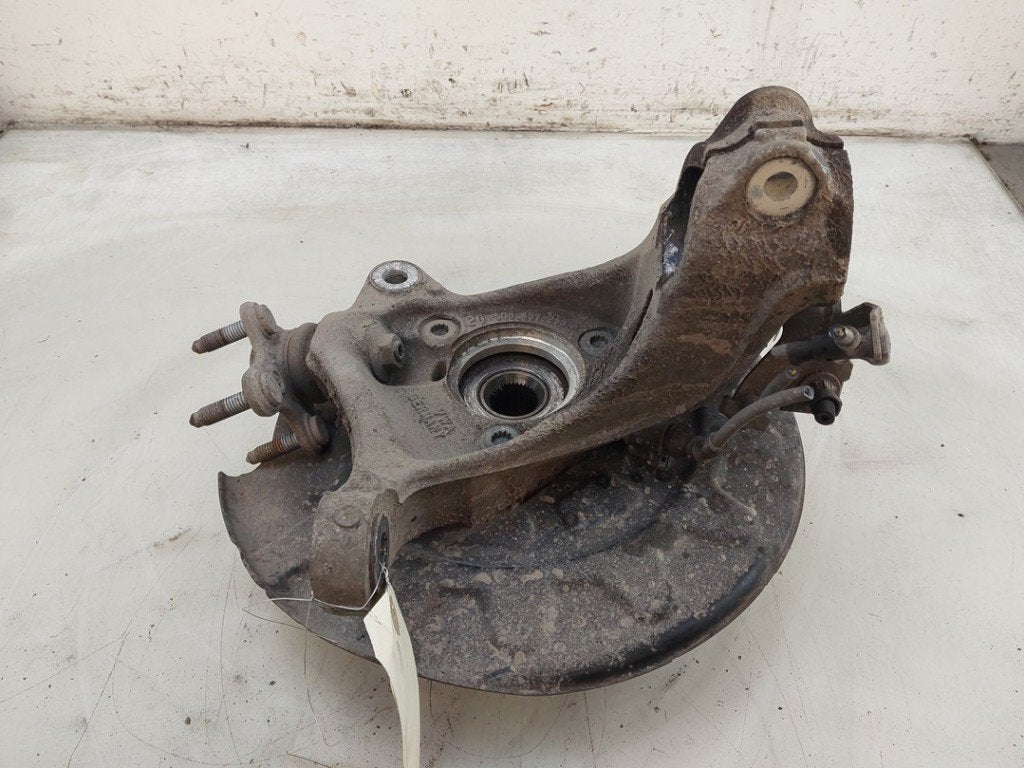 FUSEE AVANT DROITE Volkswagen Passat Variant (3G5), Volkswagen, Volkswagen AG, Utilisé, Kundenbetreuung@volkswagen.de