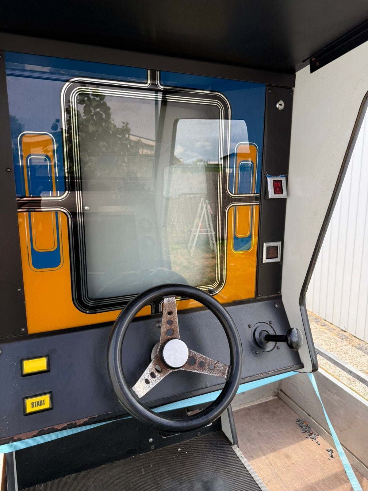 Arcade kast, Ophalen