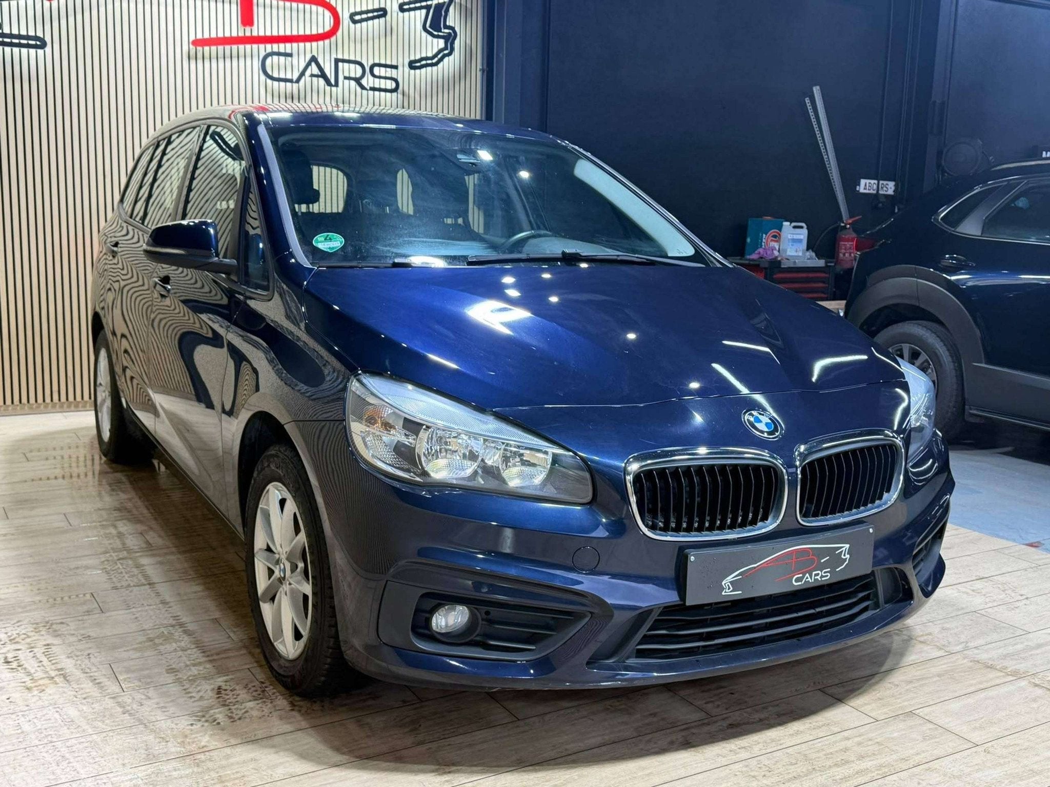 BMW 2 Serie 216 D * Gran Tourer * 5 PLACES * 1ER PROP * GARA, Autos, Achat, Euro 6, Entreprise, 5 portes