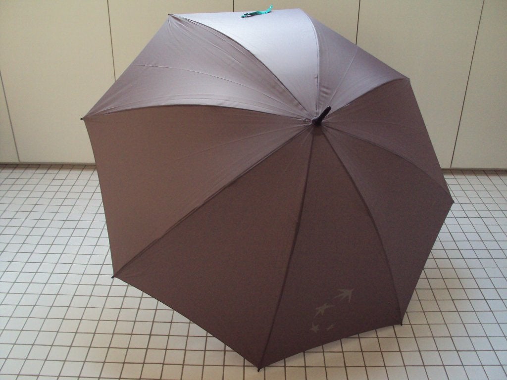 Zéér grote regenscherm / paraplu       NIEUW !, Handtassen en Accessoires, Paraplu's, Ophalen