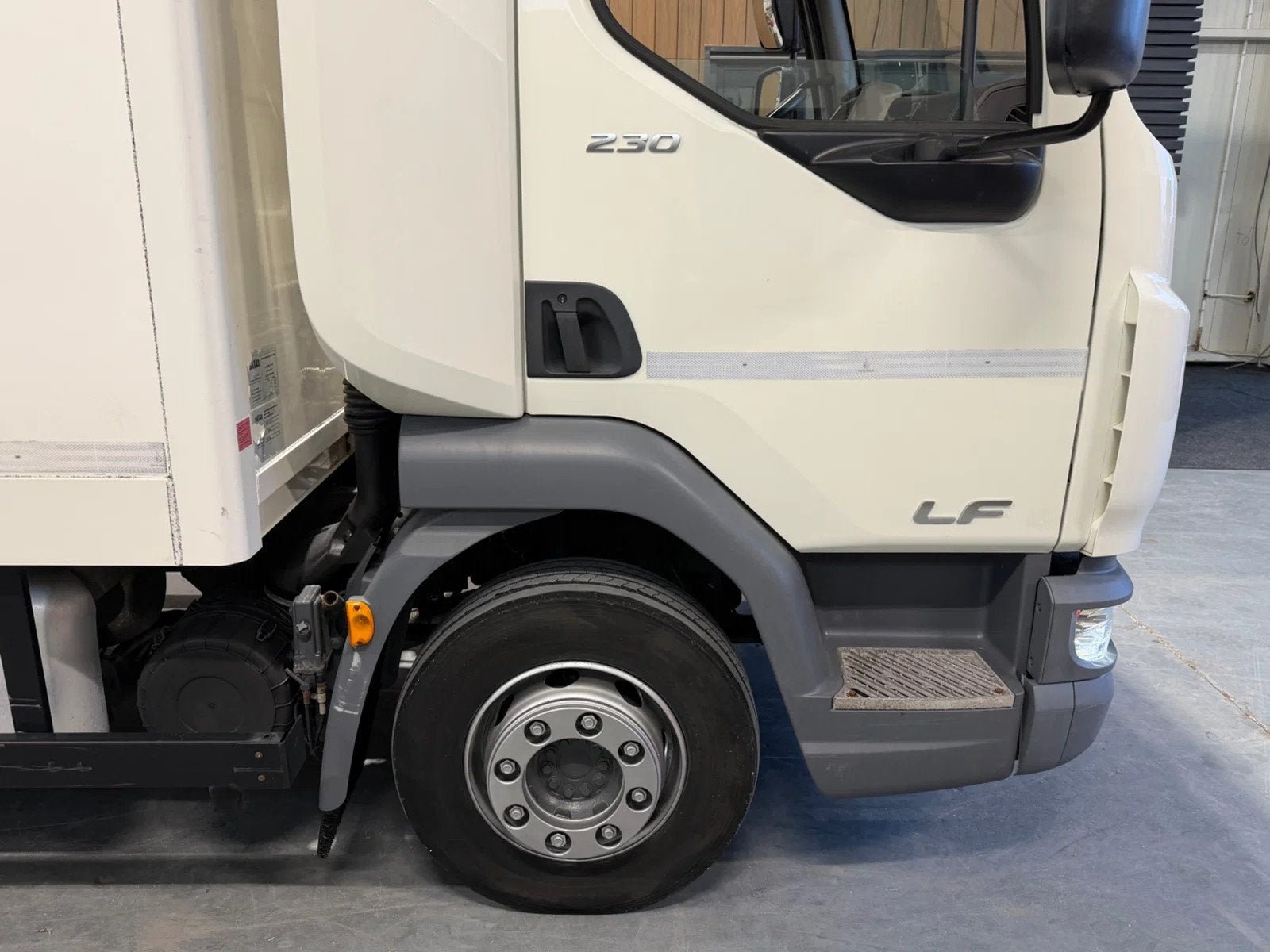 DAF LF LF 230.12 EURO6 2021. (année de construction 2021), Autos, 127 kW, Achat, Euro 6, 2 places