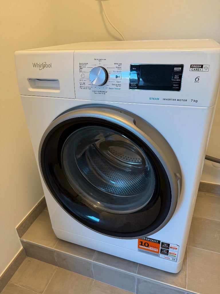 Whirlpool washing machine, Electroménager, Lave-linge, 1200 à 1600 tours, 6 à 8 kg, Comme neuf, Chargeur frontal