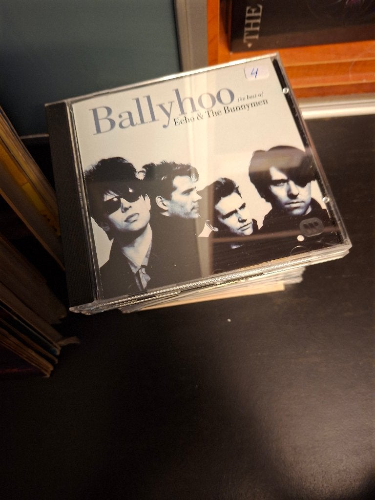 cd - echo & the bunnymen - ballyhoo the best of, CD & DVD, Comprend un boîtier, Rock alternatif, Enlèvement ou Envoi, Comme neuf