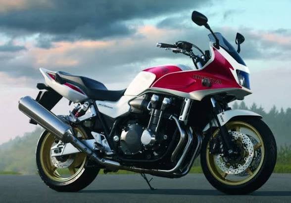 Vous recherchez une Honda VFR 750 ?, Motos, Particulier