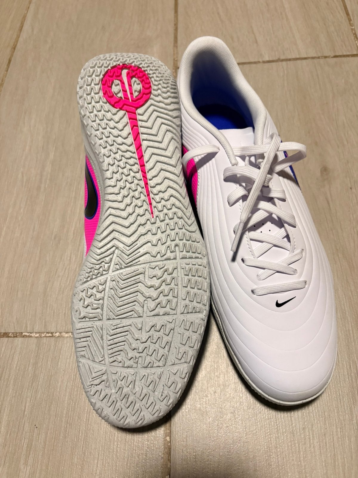 Chaussure de sport Nike (sport en salle), Sports & Fitness, Course, Jogging & Athlétisme, Enlèvement, Neuf, Autres sports, Nike