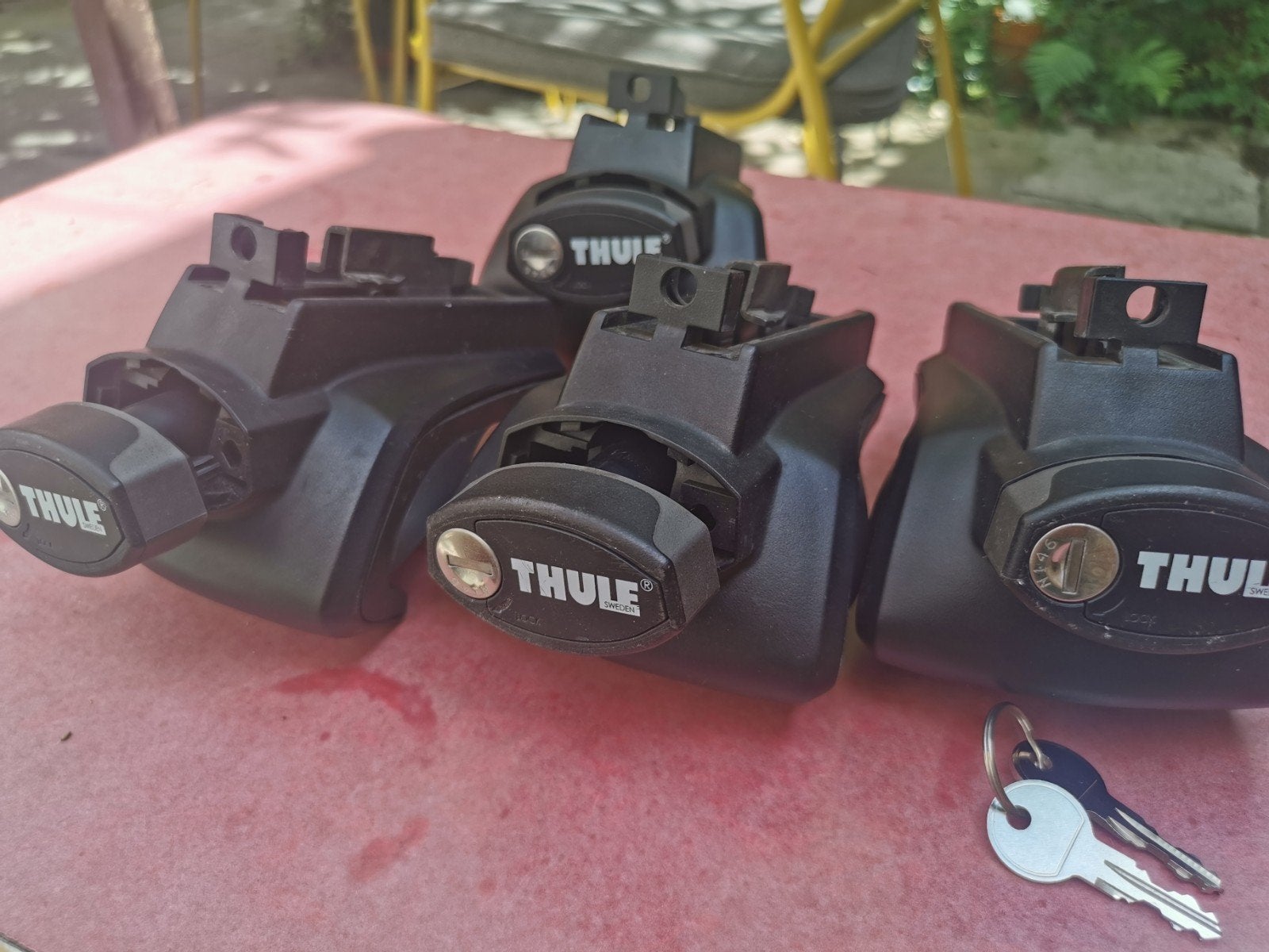 Thule voeten voor dakdragers, type 757, Auto diversen, Dakdragers, Ophalen