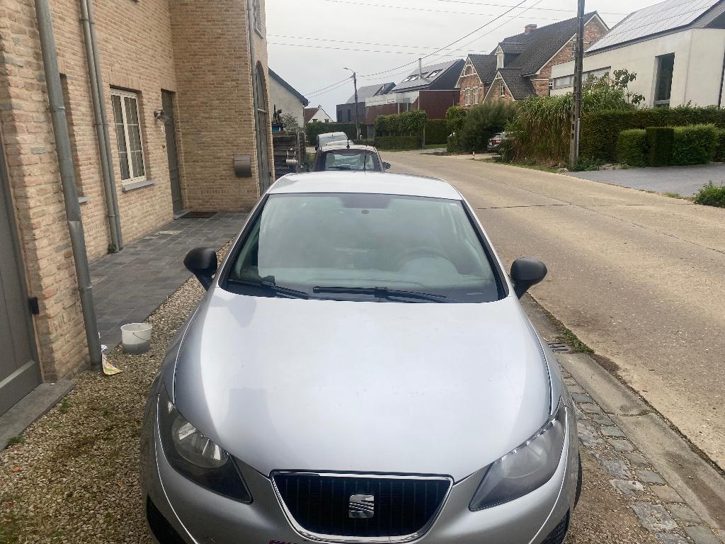 Seat Ibiza 1.2i 2011, Auto's, Stof, Zwart, Ibiza, Handgeschakeld