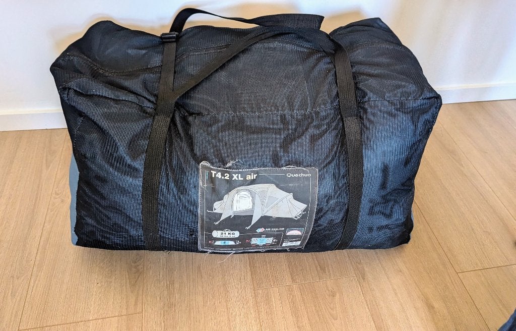 Tente Quechua T4.2 XL, Caravanes & Camping, Tentes, Enlèvement, Utilisé, Jusqu'à 4