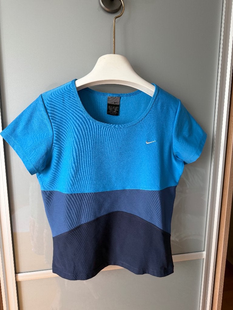 Fitness truitje Nike, Vêtements | Femmes, Vêtements de sport, Enlèvement ou Envoi, Comme neuf, Taille 46/48 (XL) ou plus grande