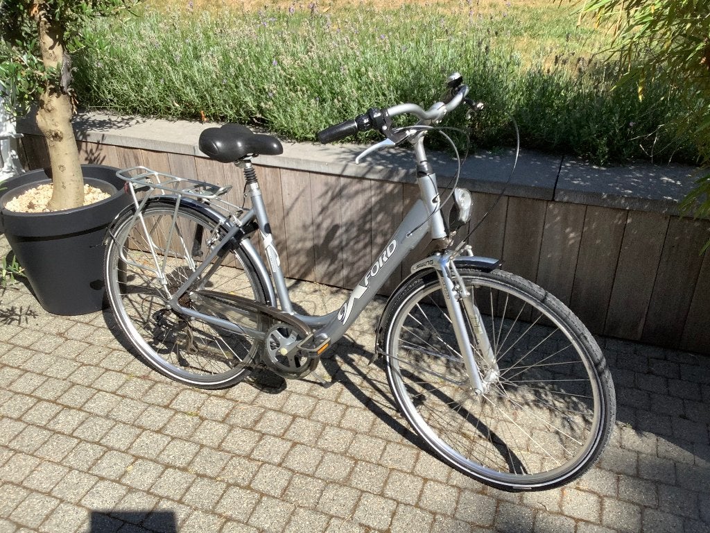 Très beau vélo léger pour femme Oxford taille 50, Vélos & Vélomoteurs, Autres marques, Vitesses, Frein sur jante, Comme neuf
