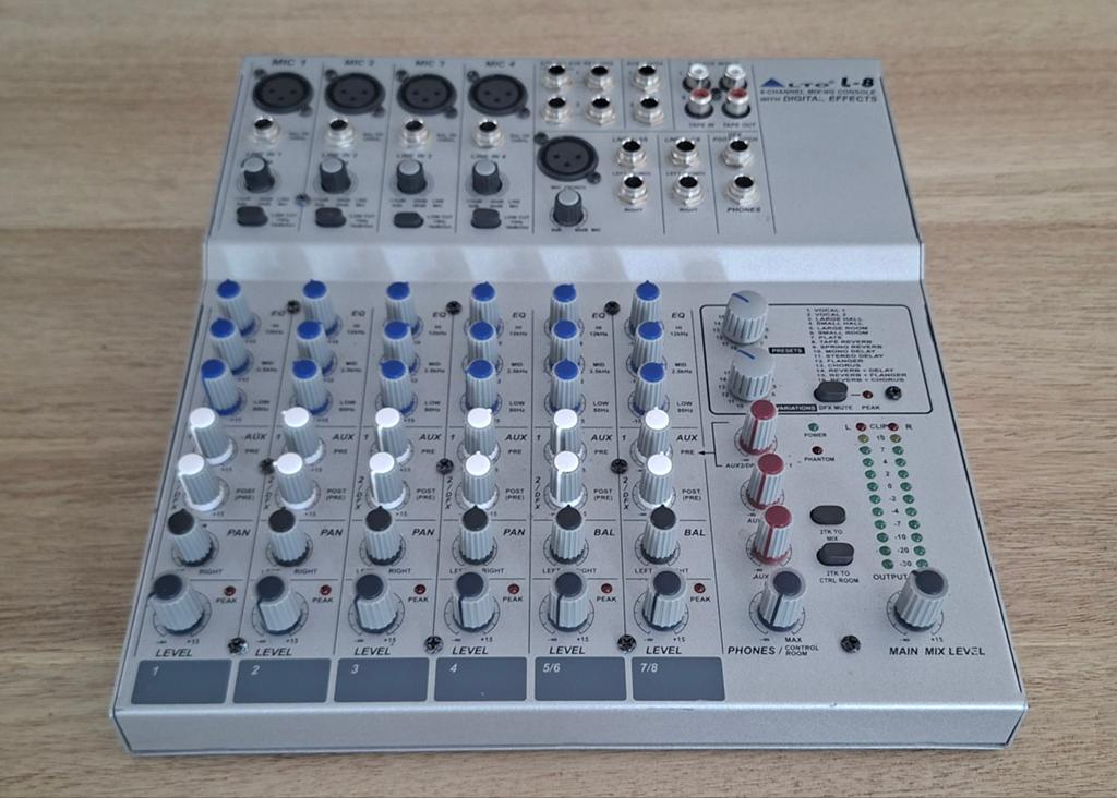 Alto Professional L-8 Compact Mengpaneel (zeer goede staat), Muziek en Instrumenten, Mengpanelen, Ophalen